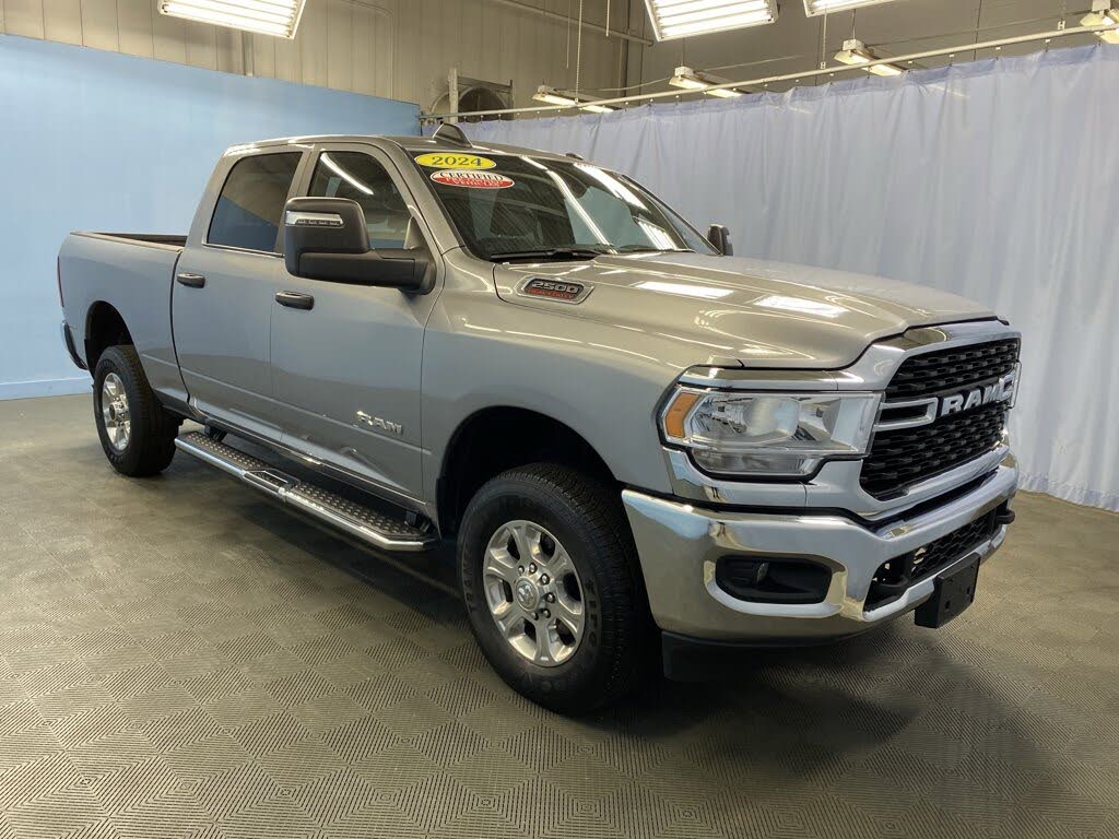 2024 RAM 2500 Big Horn Crew Cab 4WD