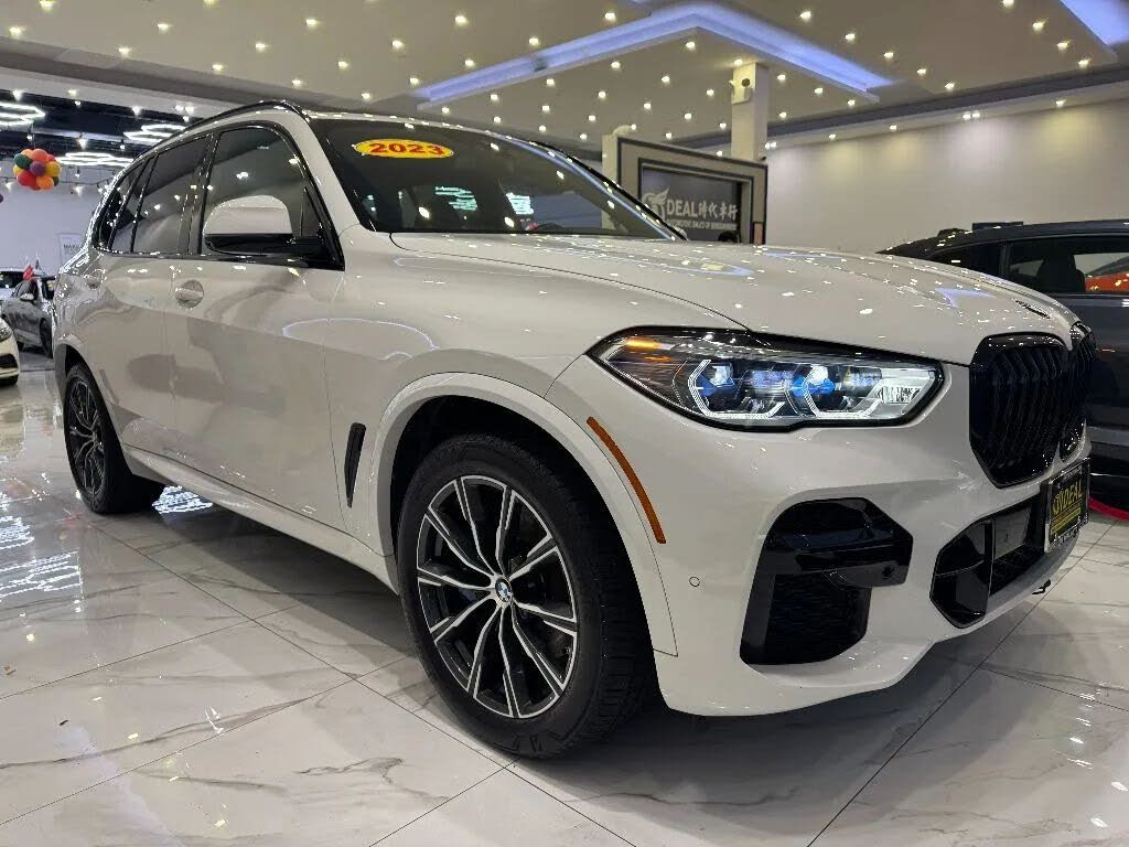 2023 BMW X5 xDrive40i AWD
