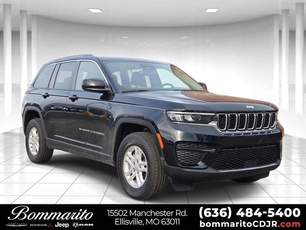2023 Jeep Grand Cherokee Laredo 4WD