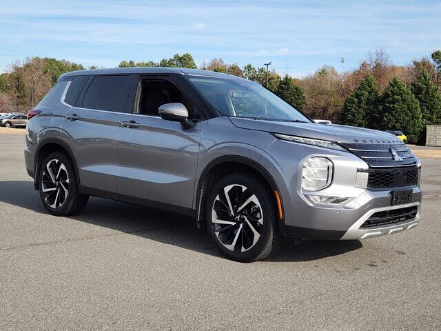 2024 Mitsubishi Outlander SE FWD