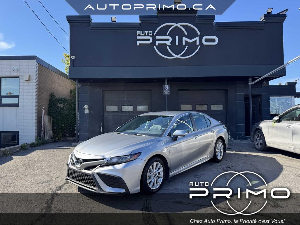 Toyota Camry SE FWD 2023