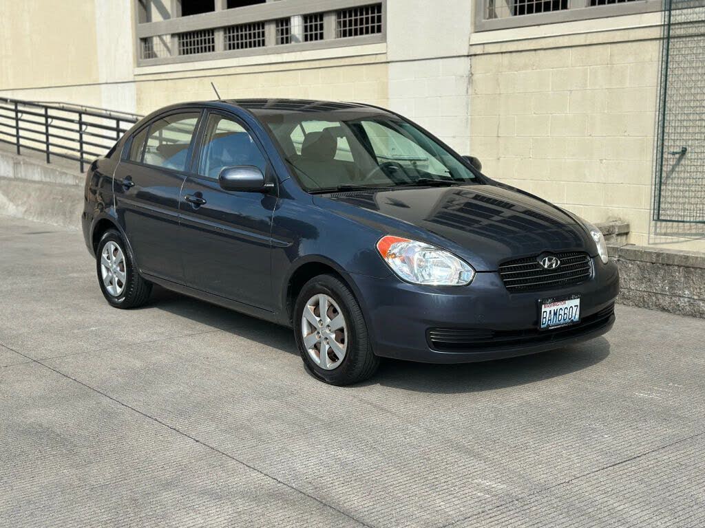 2010 Hyundai Accent GLS Sedan FWD