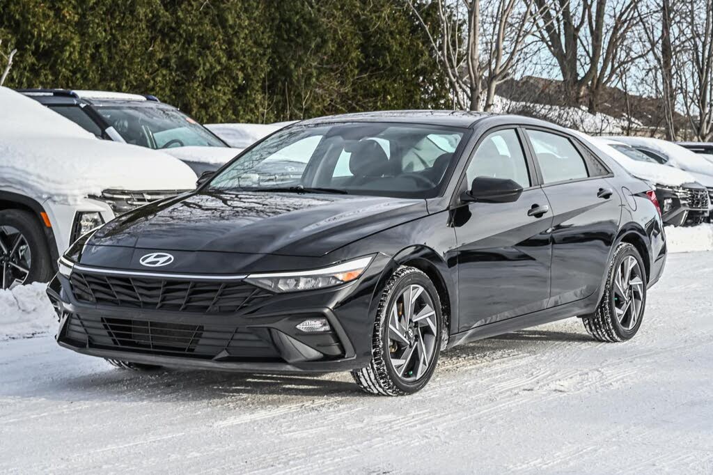 Hyundai Elantra Preferred FWD 2024