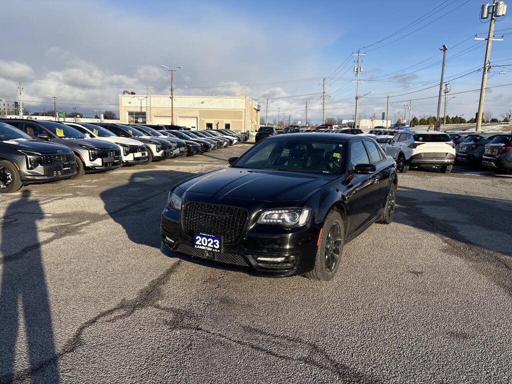 2023 Chrysler 300 S AWD