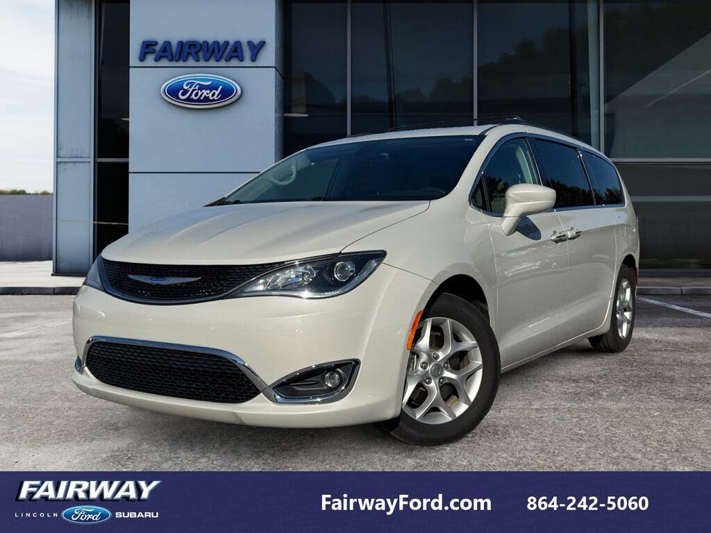 2019 Chrysler Pacifica Touring Plus FWD