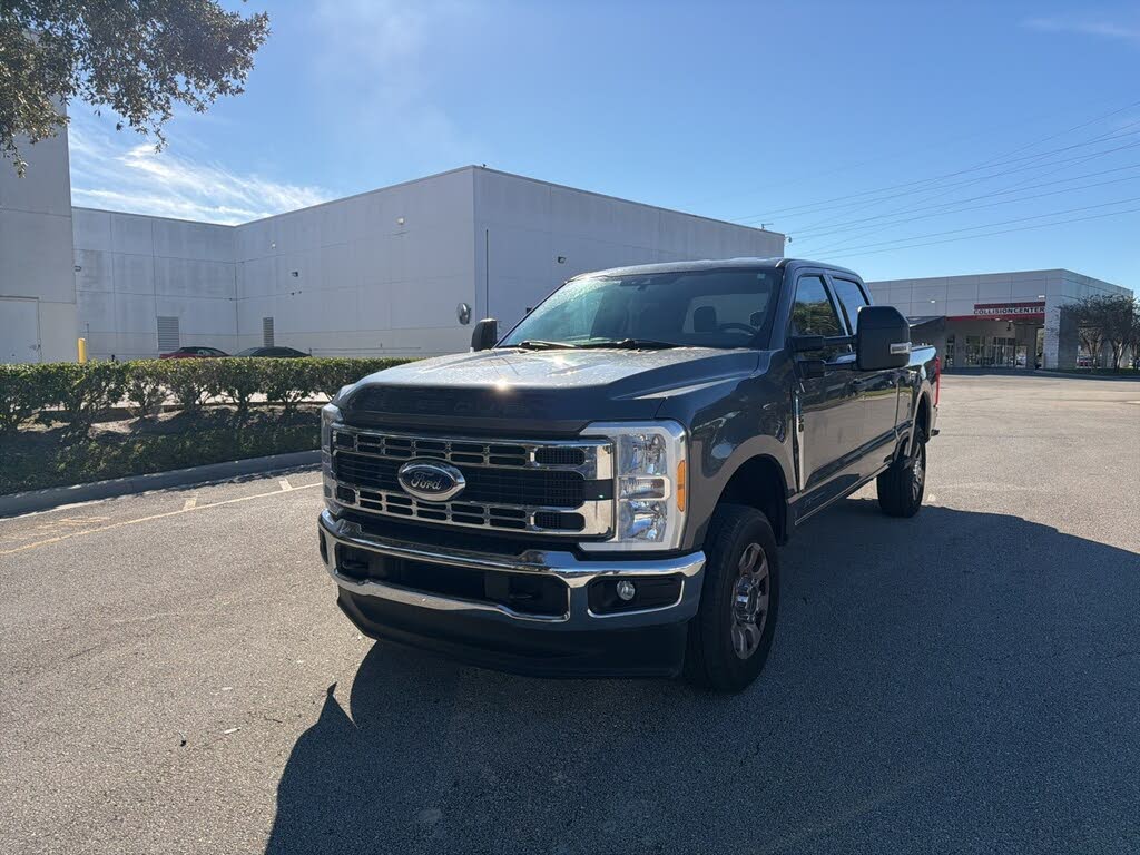 2023 Ford F-250 Super Duty XLT Crew Cab 4WD