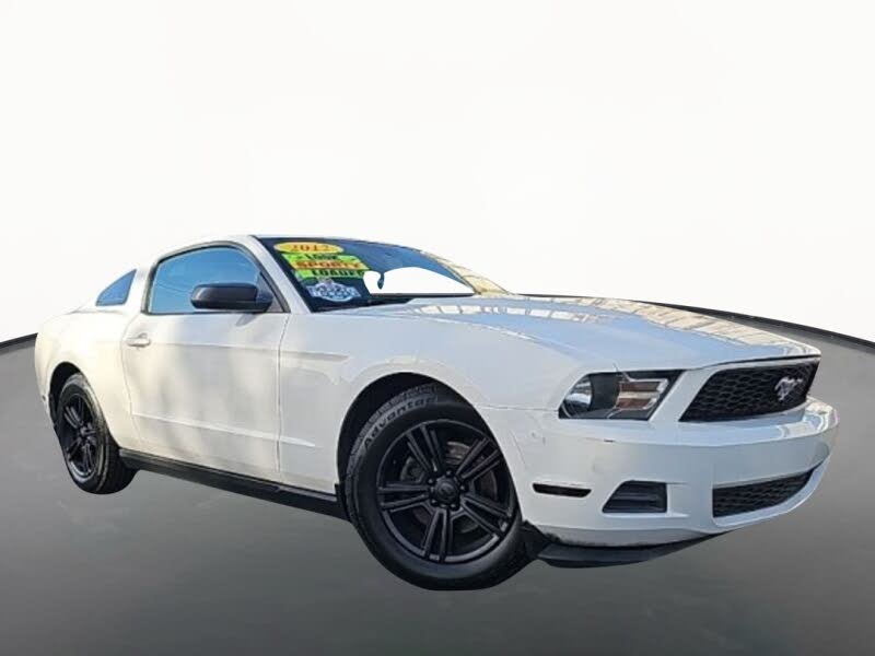 2012 Ford Mustang V6 Coupe RWD