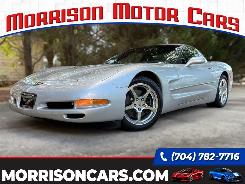 2004 Chevrolet Corvette Coupe RWD