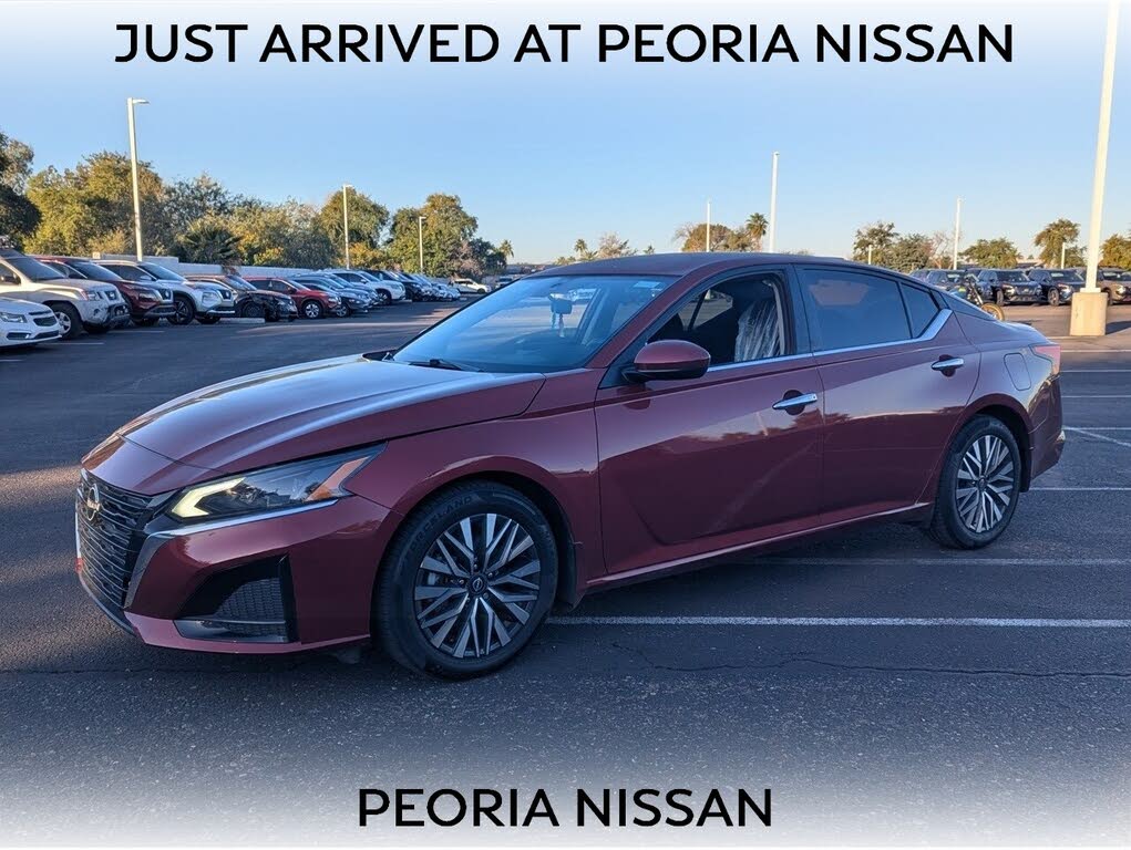 2023 Nissan Altima 2.5 SV FWD