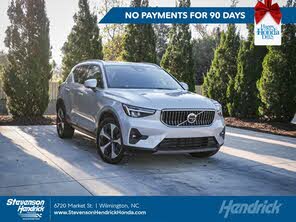 Volvo XC40 B5 Plus Bright Theme AWD