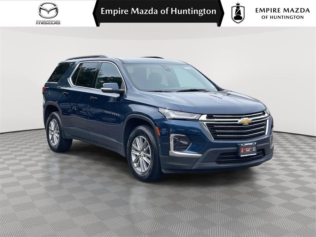 2023 Chevrolet Traverse LT Cloth FWD