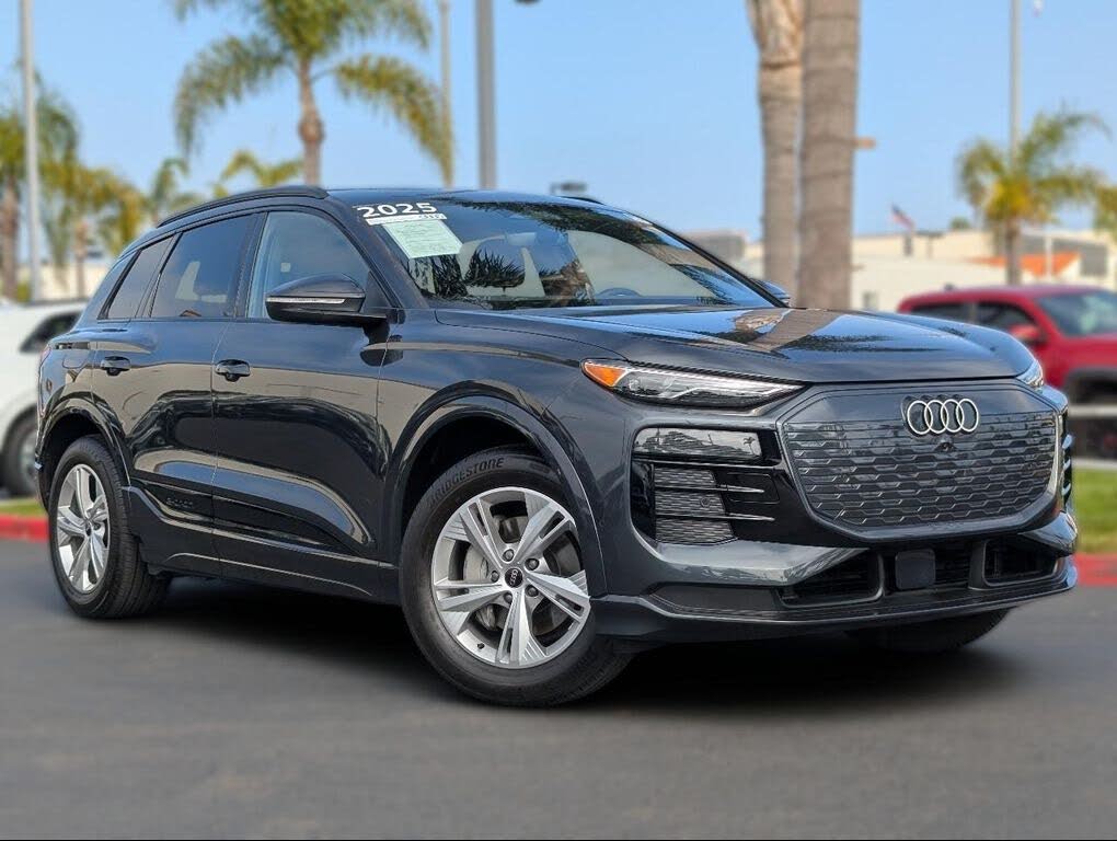 2025 Audi Q6 e-tron Premium RWD