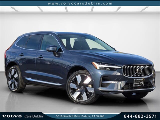 2023 Volvo XC60 Recharge T8 Ultimate Bright Theme eAWD