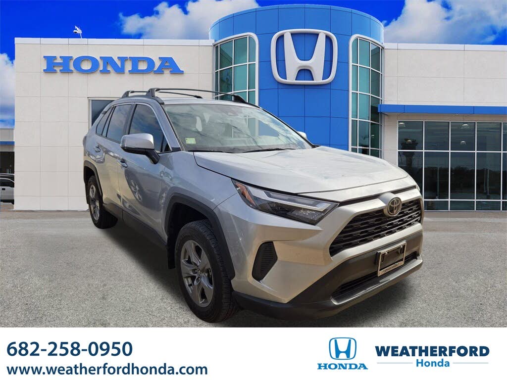 2024 Toyota RAV4 XLE FWD