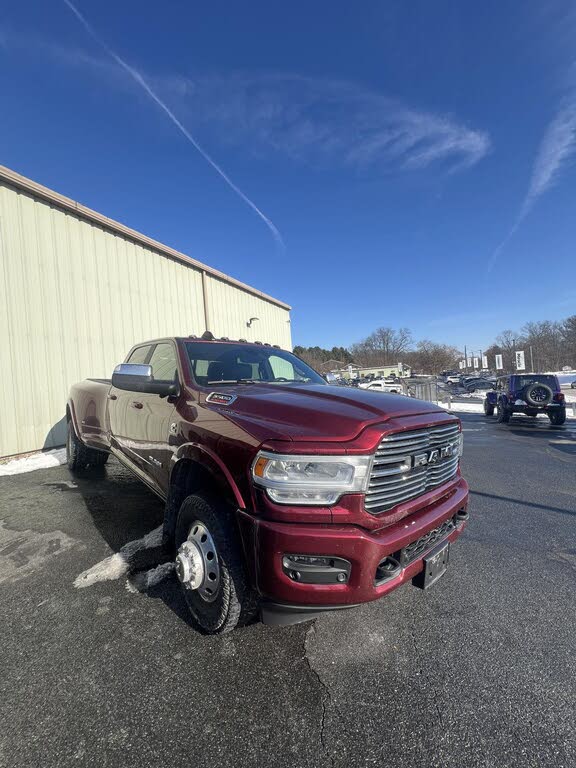 2019 RAM 3500 Laramie Crew Cab LB DRW 4WD