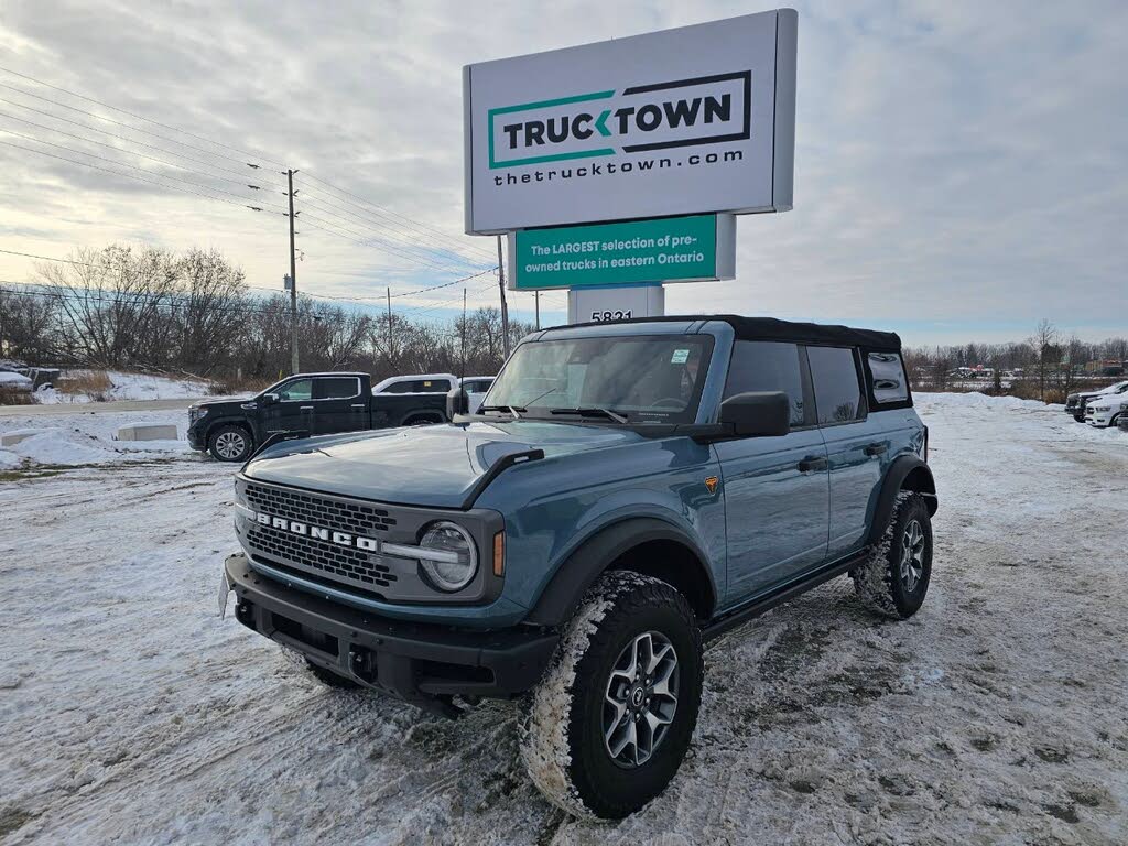 Ford Bronco Badlands Advanced 4-Door 4WD 2021