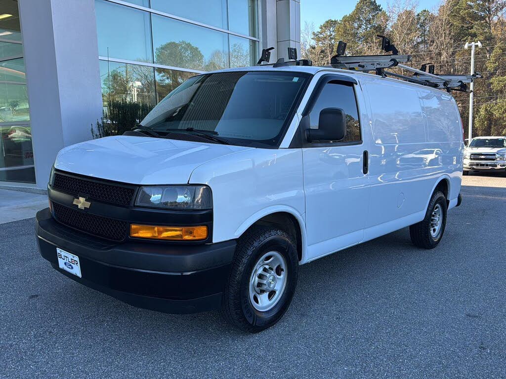 2022 Chevrolet Express Cargo 2500 RWD