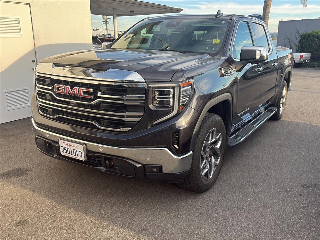 2023 GMC Sierra 1500 SLT Crew Cab 4WD