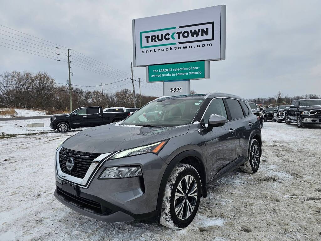 Nissan Rogue SV Moonroof AWD 2023