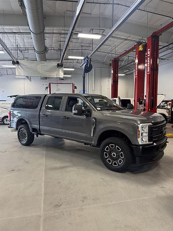 2024 Ford F-350 Super Duty XL Crew Cab 4WD