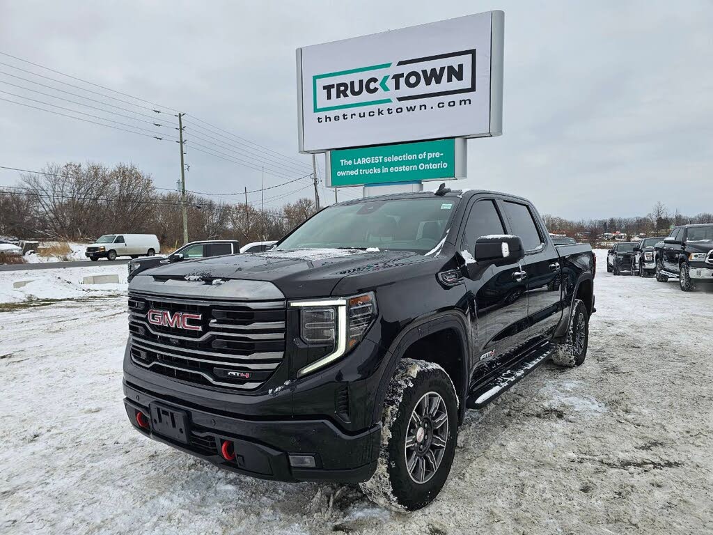 2024 GMC Sierra 1500 AT4 Crew Cab 4WD