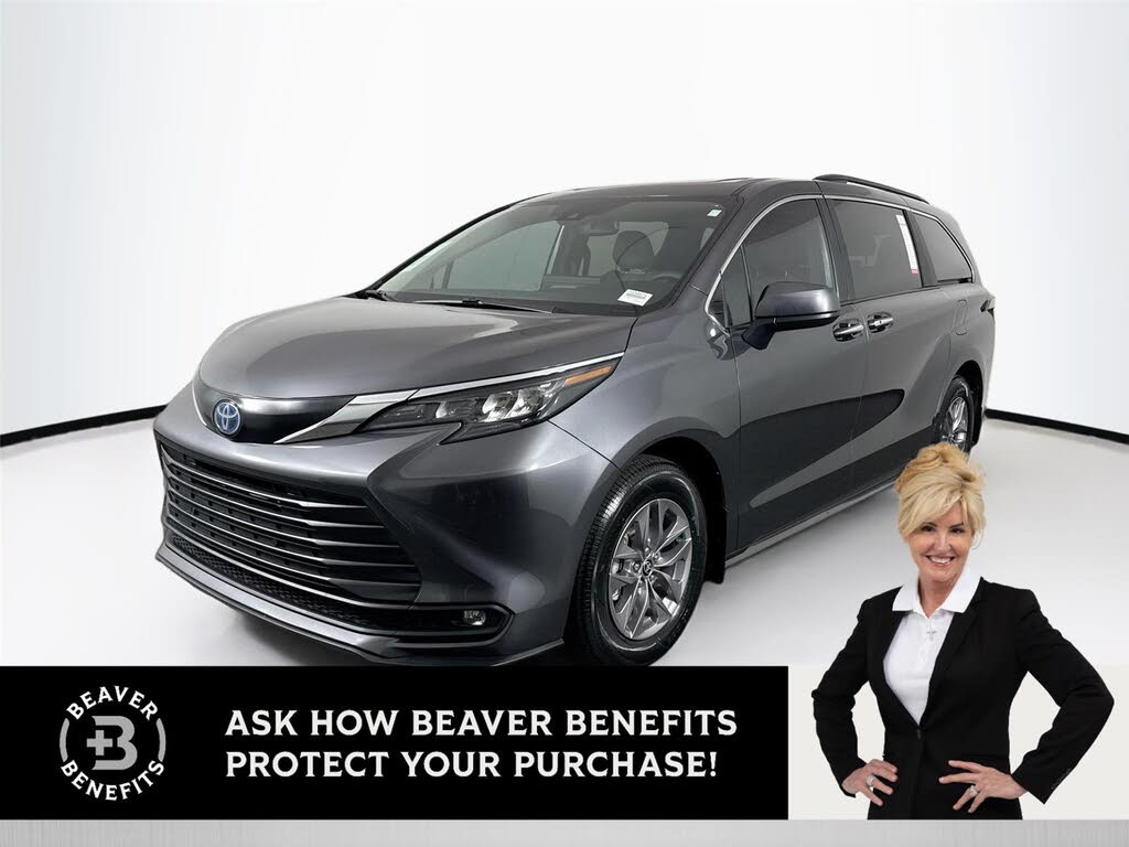 2025 Toyota Sienna XLE 7-Passenger FWD