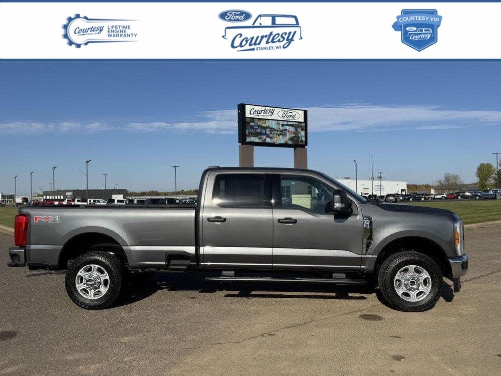 2026 Ford F-350 Super Duty XLT Crew Cab 4WD