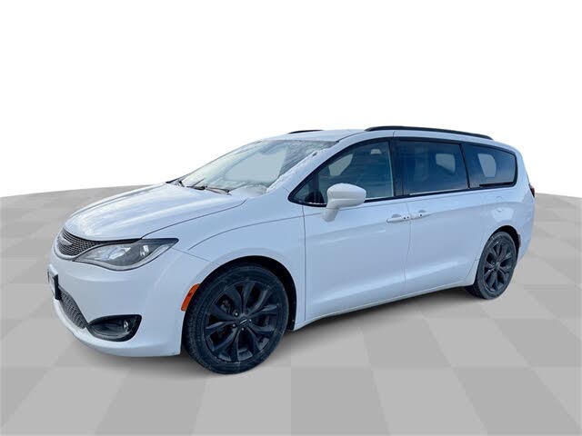 2018 Chrysler Pacifica Touring L FWD
