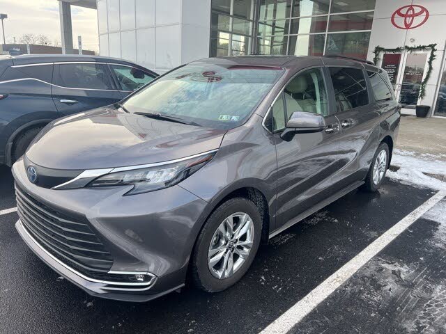 2024 Toyota Sienna XLE 7-Passenger AWD