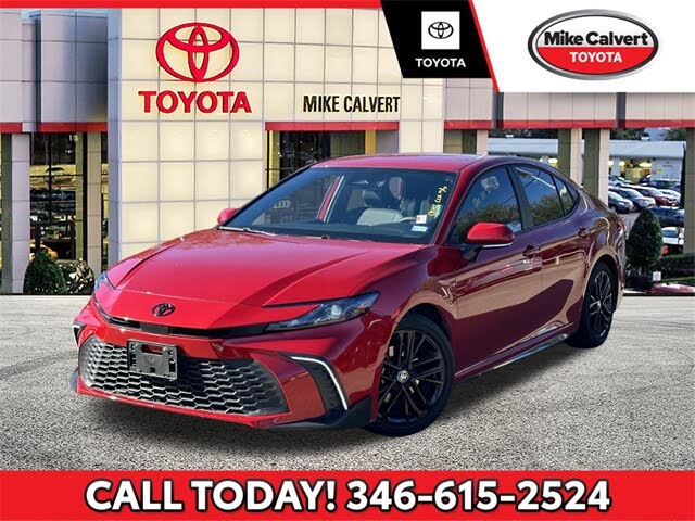 2025 Toyota Camry SE FWD