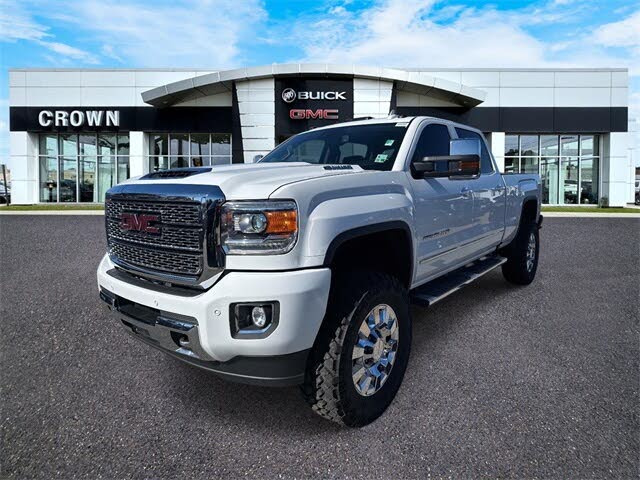 2018 GMC Sierra 2500HD Denali Crew Cab SB 4WD