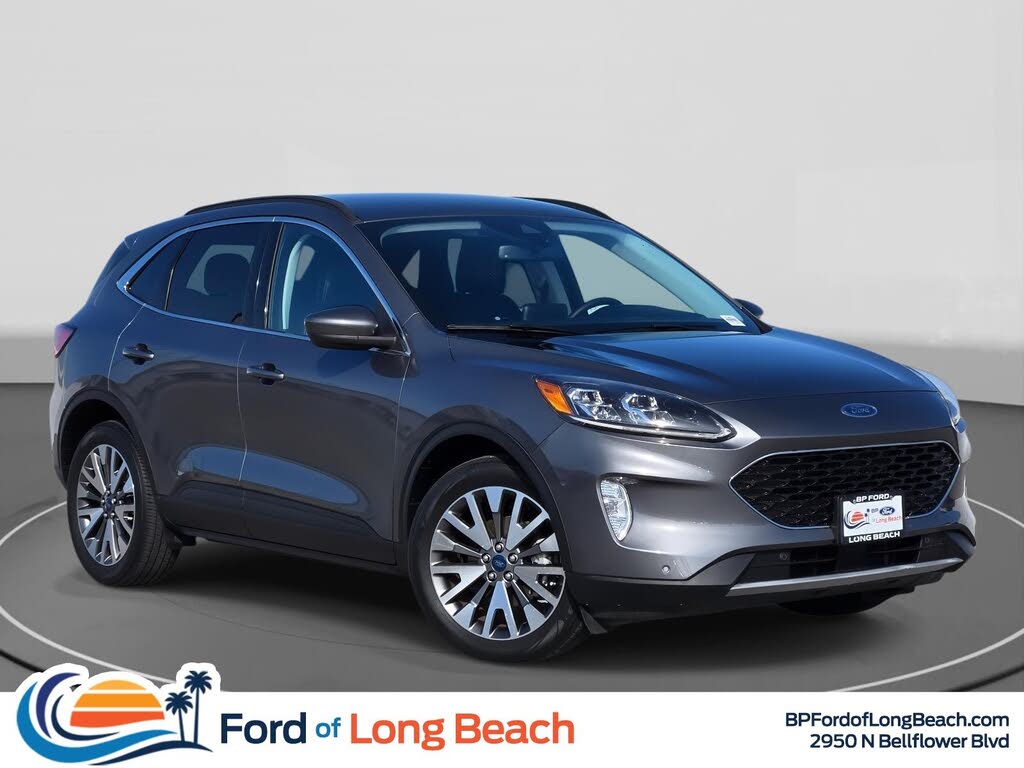 2022 Ford Escape Hybrid Titanium FWD