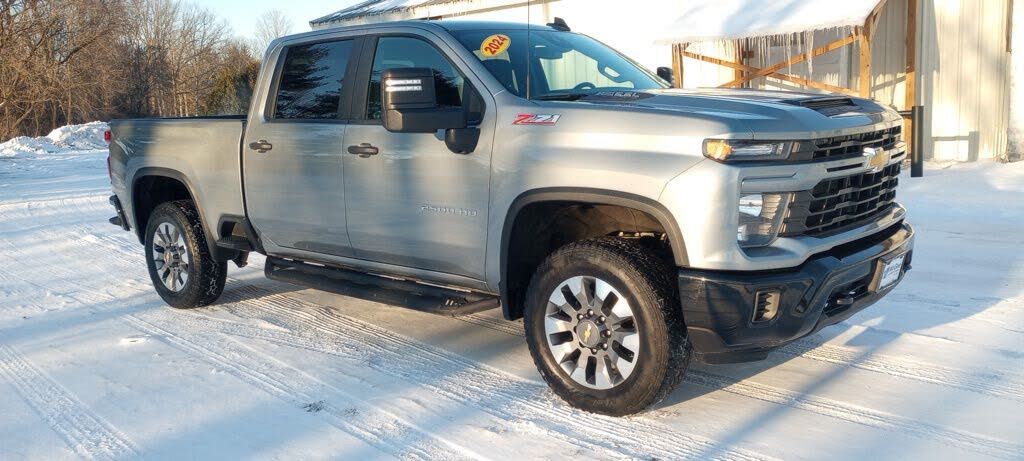 2024 Chevrolet Silverado 2500HD Custom Crew Cab 4WD