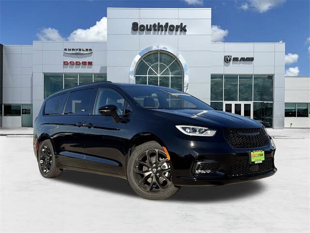 2026 Chrysler Pacifica Limited FWD