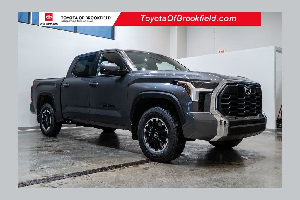 2026 Toyota Tundra SR5 CrewMax Cab 4WD