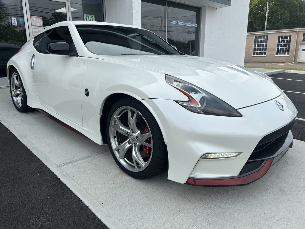 2017 Nissan 370Z NISMO