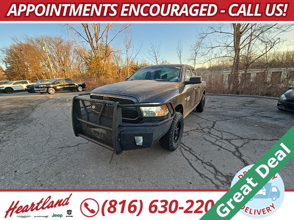 2017 RAM 1500 Express Quad Cab 4WD