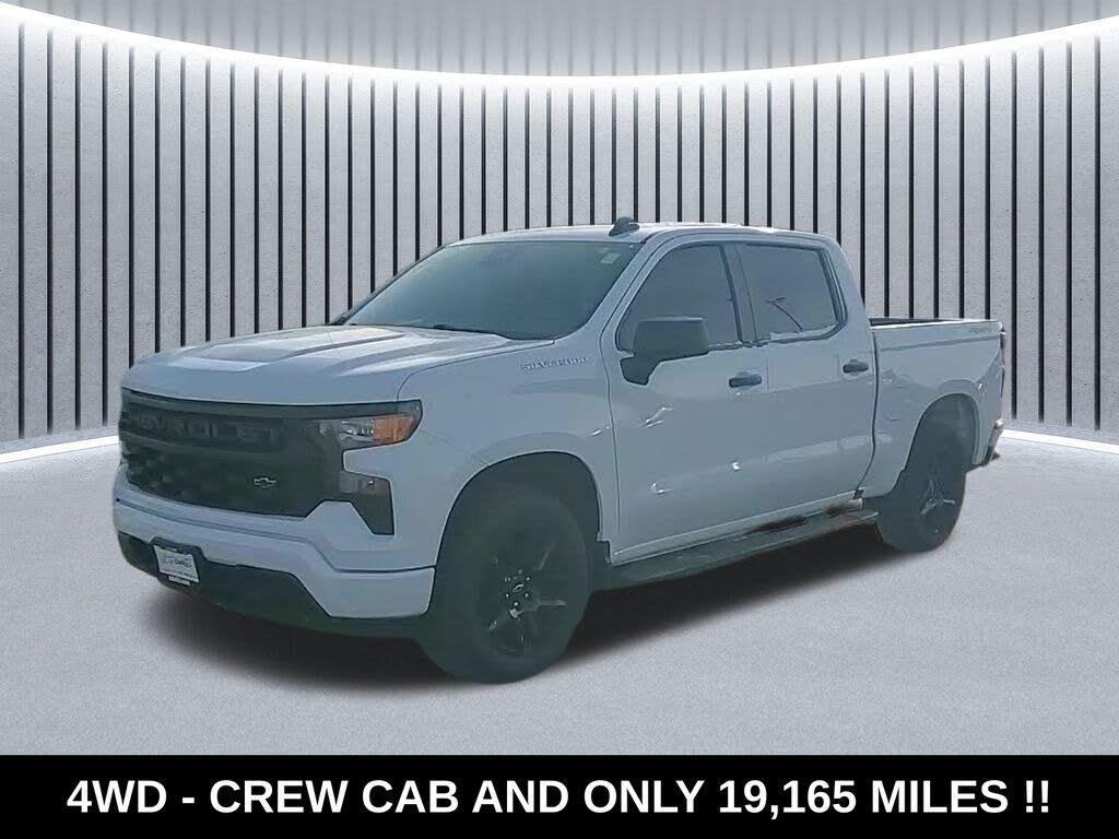2022 Chevrolet Silverado 1500 Custom Crew Cab 4WD