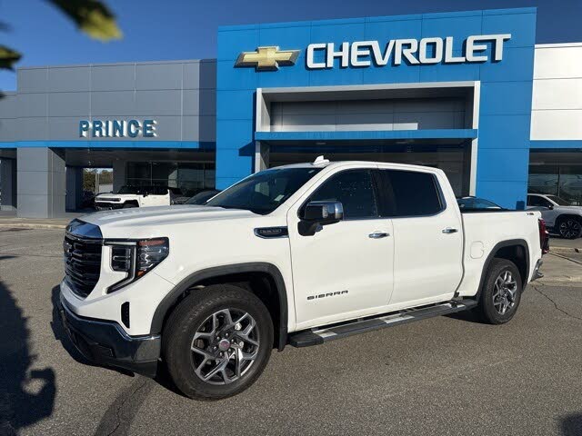 2022 GMC Sierra 1500 SLT Crew Cab 4WD