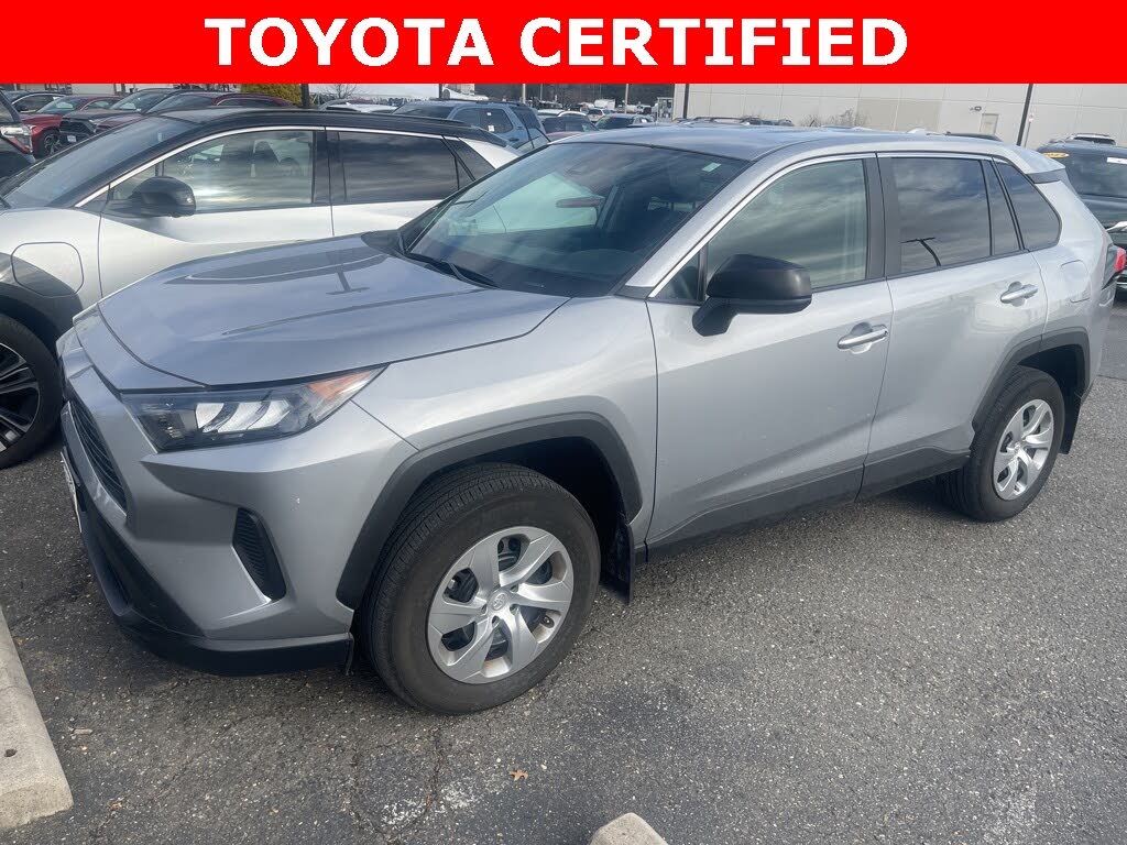 2022 Toyota RAV4 LE AWD