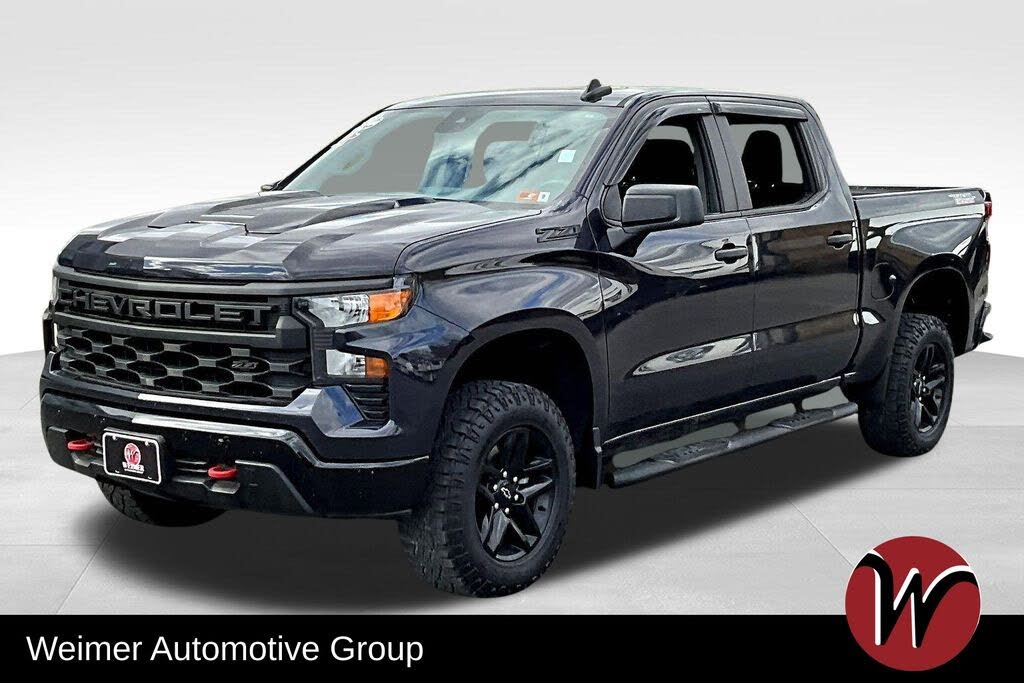 2023 Chevrolet Silverado 1500 Custom Trail Boss Crew Cab 4WD