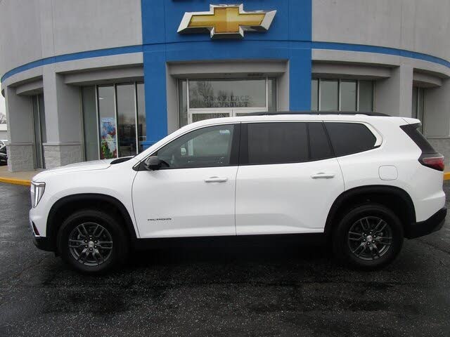 2025 GMC Acadia Elevation FWD