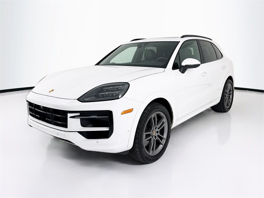 2025 Porsche Cayenne AWD