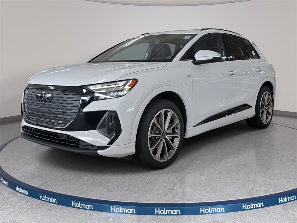 2026 Audi Q4 e-tron quattro Premium Plus 55