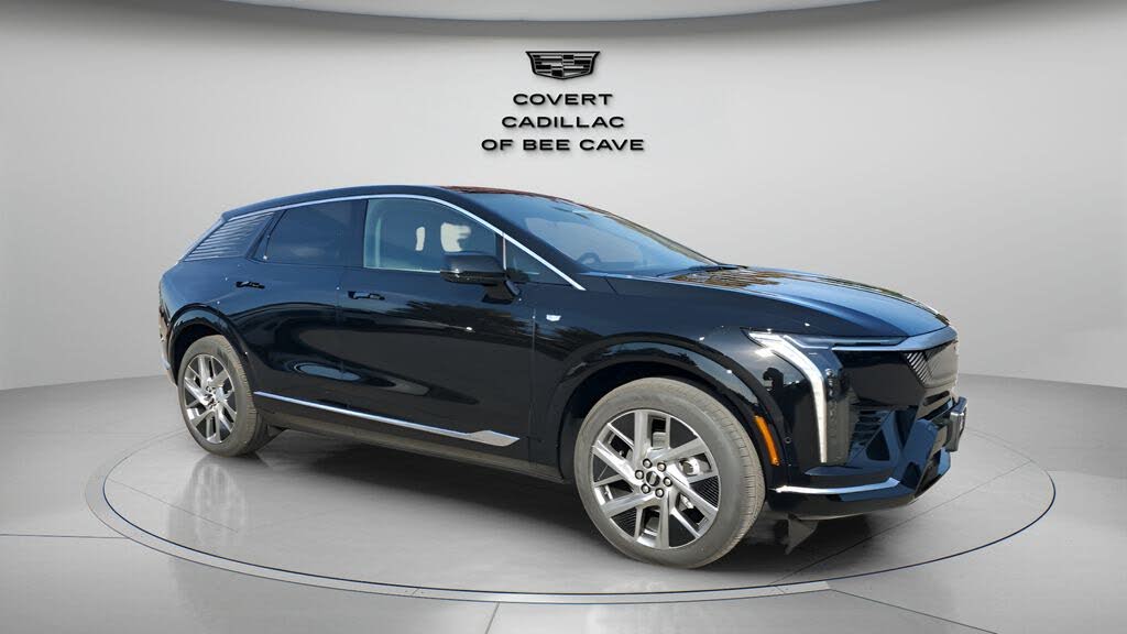 2026 Cadillac OPTIQ Luxury RWD