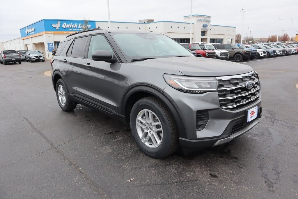 2026 Ford Explorer Active RWD