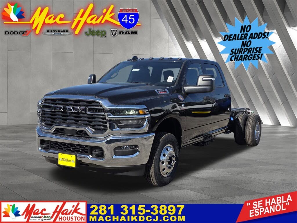 2026 RAM 3500 Chassis Tradesman Crew Cab LB DRW 4WD