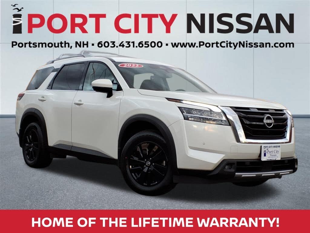 2022 Nissan Pathfinder SL 4WD
