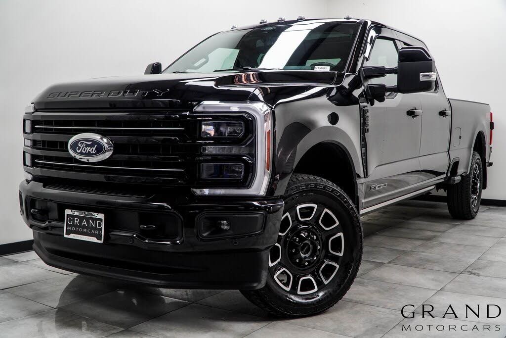 2025 Ford F-250 Super Duty Platinum Crew Cab 4WD