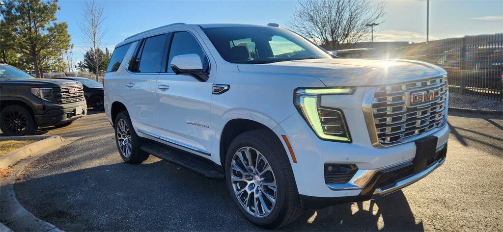 2025 GMC Yukon Denali 4WD